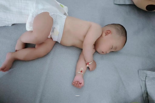 乐清宝宝老打喷嚏怎么办